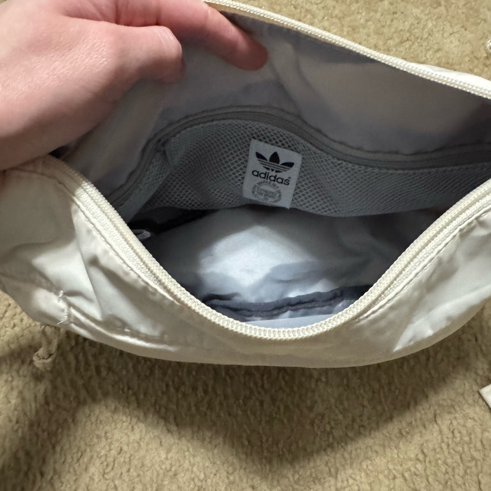 Adidas Cream Crossbody Bag and wallet - Picture 2 of 6